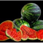 “तरबूज खरीदते समय इन 3 आसान ट्रिक्स से जानें असली या नकली – आपकी सेहत की सुरक्षा के लिए!”