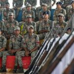 बीजापुर में 25 नक्सलियों ने किया सरेंडर, 7 किलो सोना, 3 करोड़ कैश और 93 हथियार बरामद!