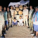 लकड़ी तस्करों पर शिकंजा: 8 साल लट्ठा और पिकअप वाहन पकड़ा गया