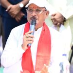 अब करोड़पति दीदी बनने का सपना देखें”: CM साय ने वनांचल महिलाओं से सुशासन तिहार में साझा की प्रेरणा