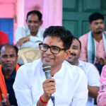 वित्त मंत्री ओ.पी. चौधरी ने ग्राम डुमरमुड़ा में ग्रामीणों से किया आत्मीय संवाद, सुनी उनकी समस्याएं