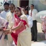 ओंकारेश्वर पहुंचीं राष्ट्रपति द्रौपदी मुर्मू, मंदिर में करेंगी पूजा-अर्चना; कल सिकल सेल दिवस कार्यक्रम में होंगी मुख्य अतिथि