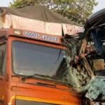 गुजरात में दर्दनाक हादसा! ट्रक से भिड़ी यात्रियों से भरी लग्जरी बस, 10 की मौत, 25 से ज्यादा घायल