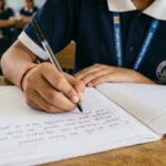 8वीं के छात्र से 200 बार गाली लिखवाई, बवाल के बाद महिला टीचर की नौकरी गई