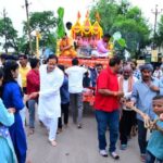 प्रतिवर्षानुसार इस वर्ष भी पूर्व विधायक विकास उपाध्याय ने प्रभु जगन्नाथ जी की रथ की रस्सी खींचकर प्रदेशवासियों की सुख समृद्धि के लिये कामना की